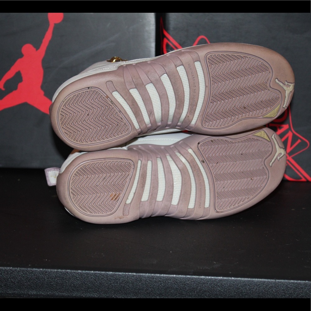 Jordan 12 - Picture 5 of 6